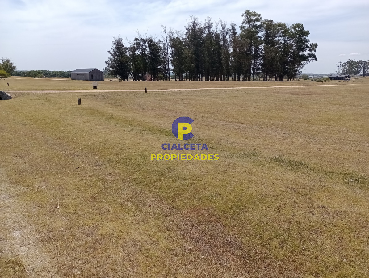 Terreno ID.303 - Terreno en barrio El Quijote