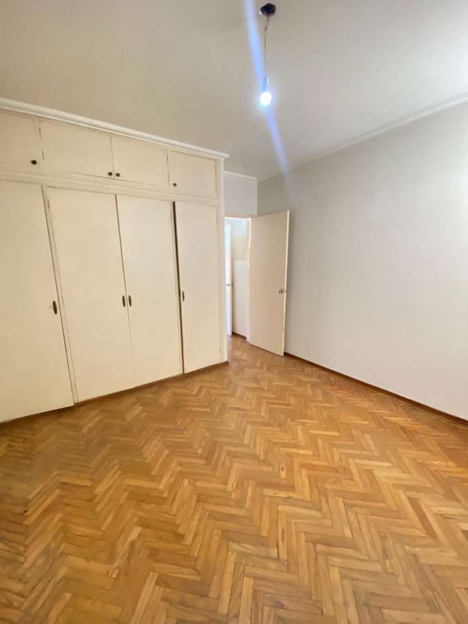 Apartamento ID.353 - Departamento 2 dorm y servicio  a la venta en Punta Carretas