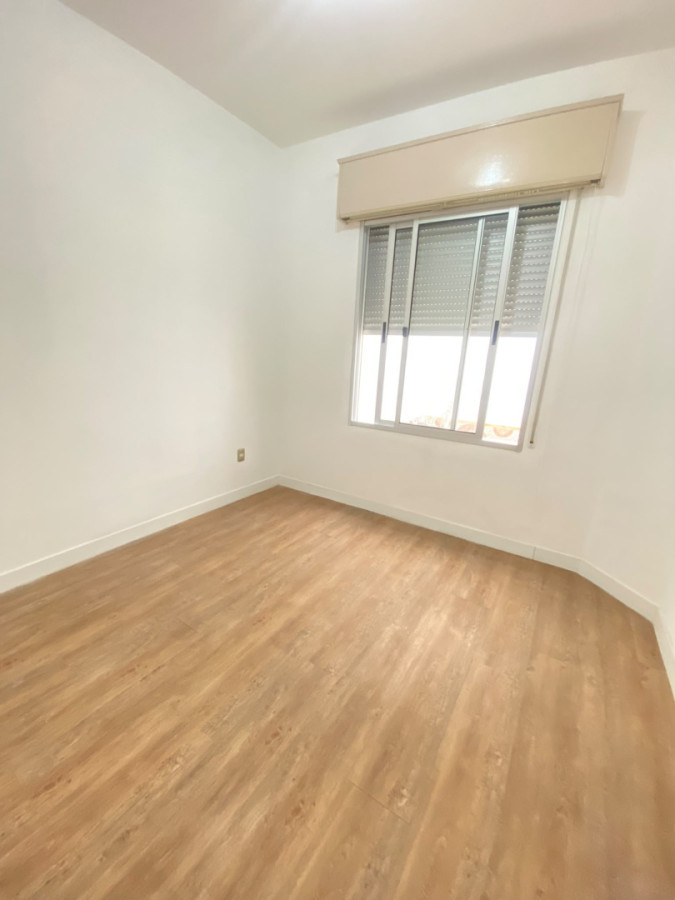 Apartamento ID.452 - Alquiler de apartamento de 1 dormitorio con amplio patio en Ciudad Vieja
