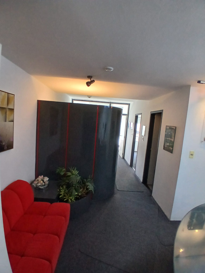 Apartamento ID.388 - Venta de Oficina totalmente equipada