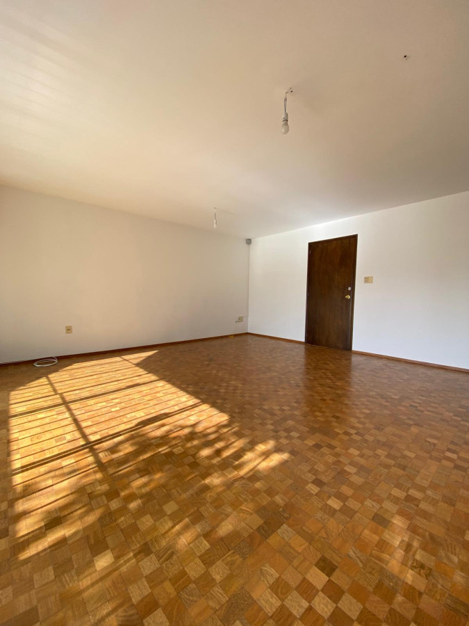 Apartamento ID.317 - Hermoso apartamento en Punta Carretas 4 dorm. En Venta!