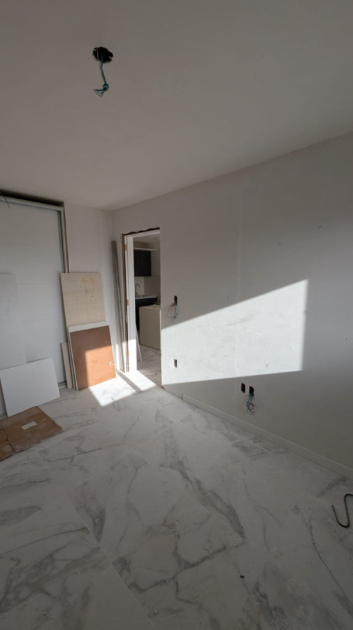 Apartamento ID.302 - Estrene a precio de pozo en la Blanqueada.