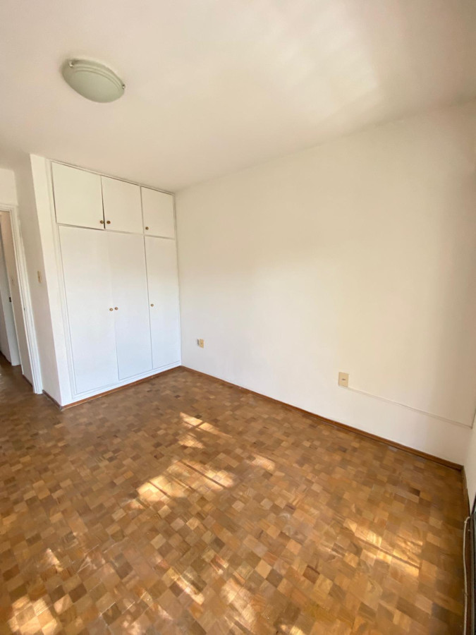 Apartamento ID.317 - Hermoso apartamento en Punta Carretas 4 dorm. En Venta!