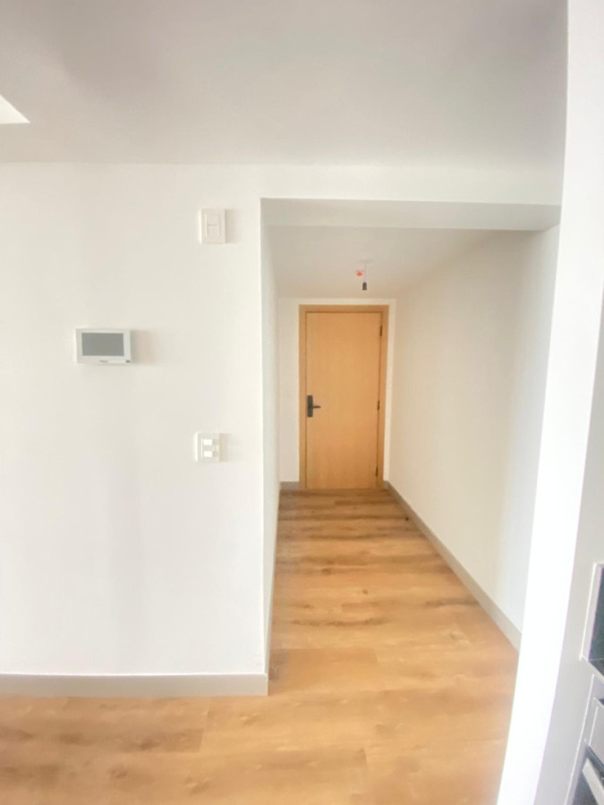 Apartamento ID.463 - Alquiler en Jardín Castellanos 1 dormitorio, piso 11 al frente