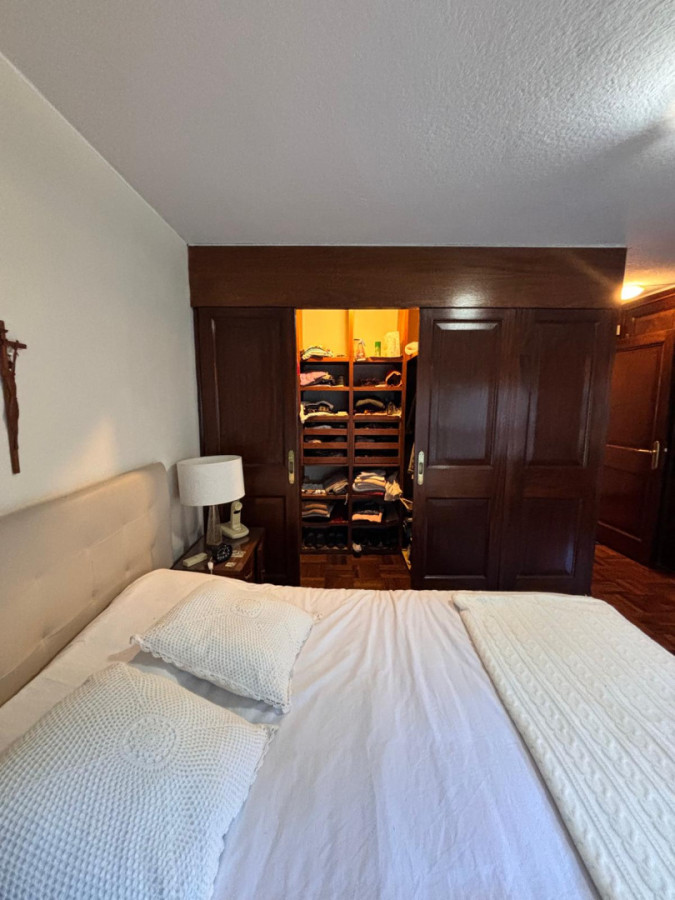 Apartamento ID.440 - Hermosa propiedad de estilo en Puerto del Buceo 3 dorm y servicio 2 gges