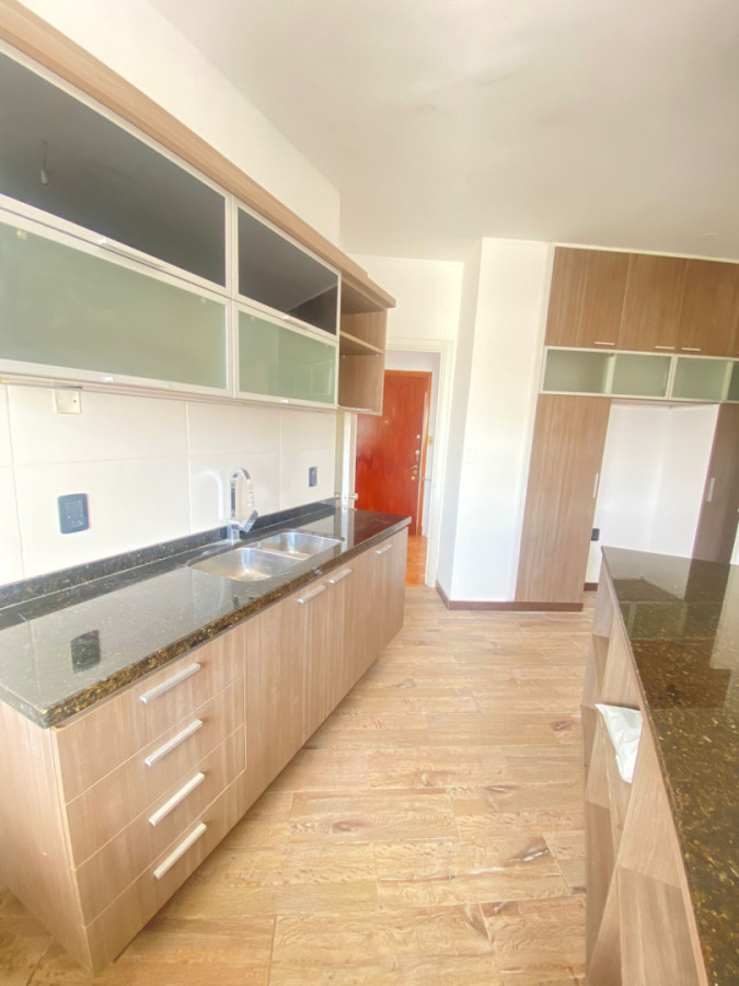 Apartamento ID.402 - Hermoso apartamento en alquiler 3 dorm frente al mar en Pocitos