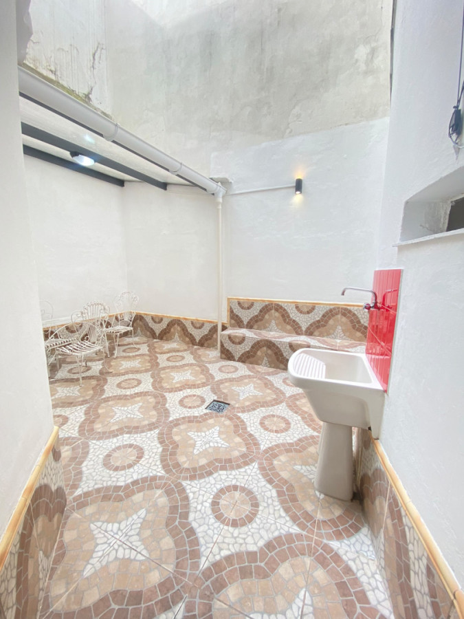 Apartamento ID.452 - Alquiler de apartamento de 1 dormitorio con amplio patio en Ciudad Vieja