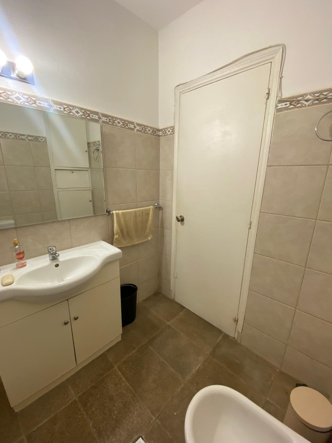 Apartamento ID.353 - Departamento 2 dorm y servicio  a la venta en Punta Carretas