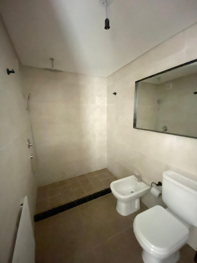 Apartamento ID.463 - Alquiler en Jardín Castellanos 1 dormitorio, piso 11 al frente