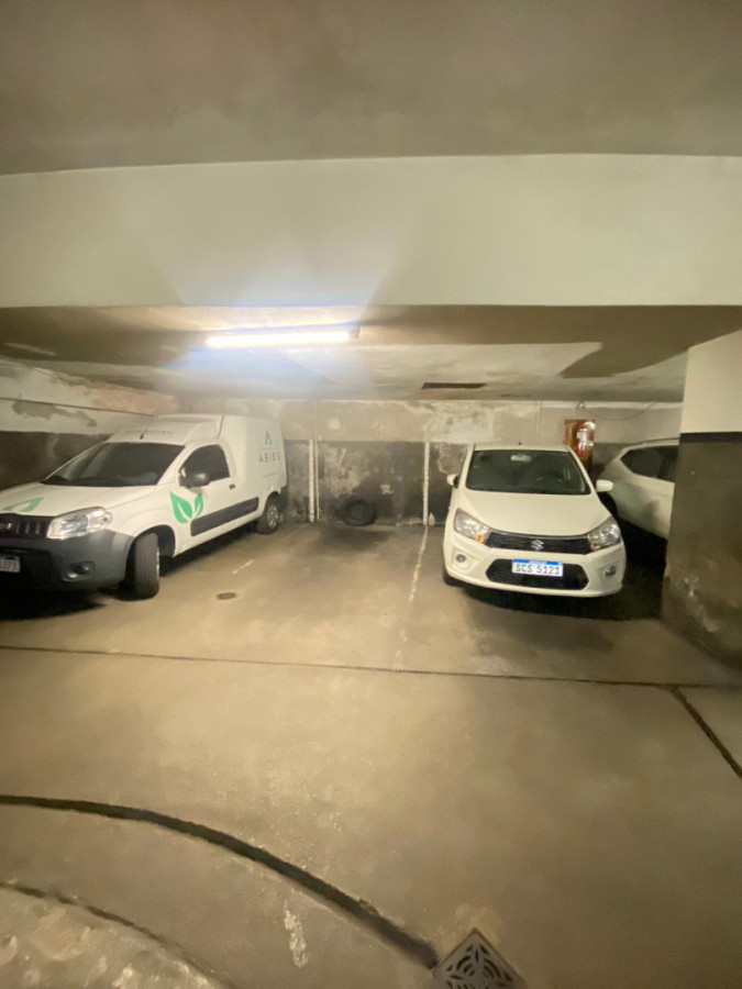 Apartamento ID.402 - Hermoso apartamento en alquiler 3 dorm frente al mar en Pocitos