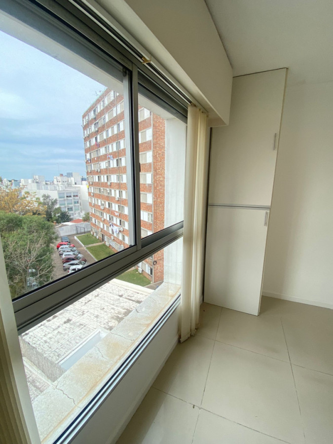 Apartamento ID.446 - Excelente ubicación en alquiler 1 dorm Pocitos