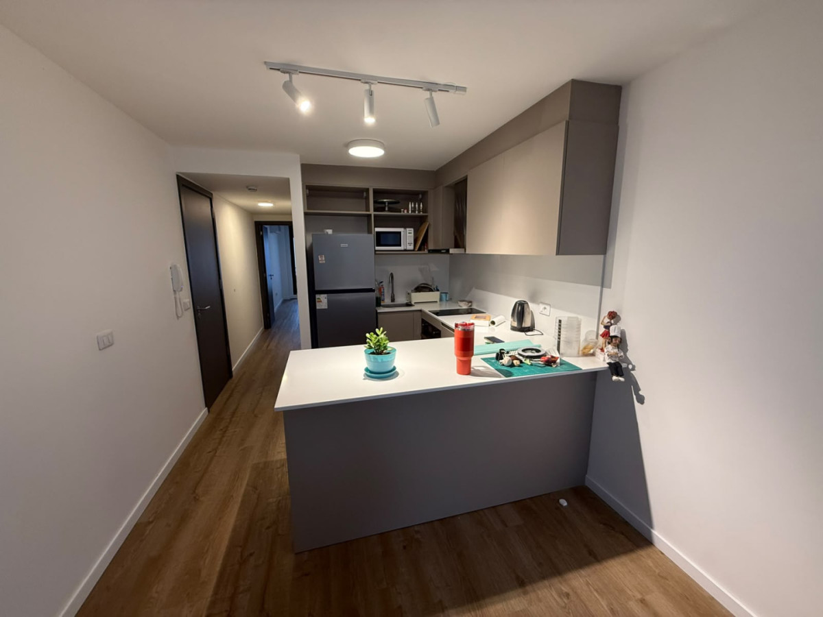 Apartamento ID.451 - Apartamento en el centro de Montevideo.