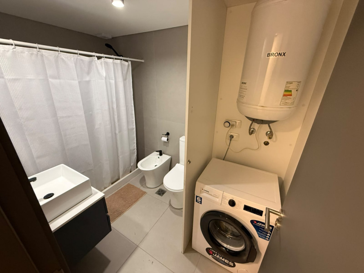 Apartamento ID.451 - Apartamento en el centro de Montevideo.