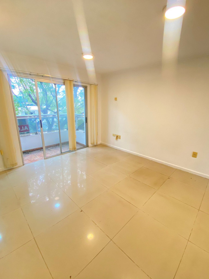 Apartamento ID.446 - Excelente ubicación en alquiler 1 dorm Pocitos