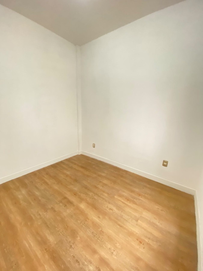Apartamento ID.452 - Alquiler de apartamento de 1 dormitorio con amplio patio en Ciudad Vieja