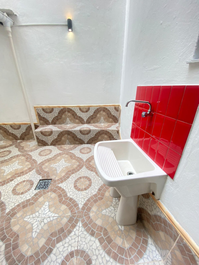 Apartamento ID.452 - Alquiler de apartamento de 1 dormitorio con amplio patio en Ciudad Vieja