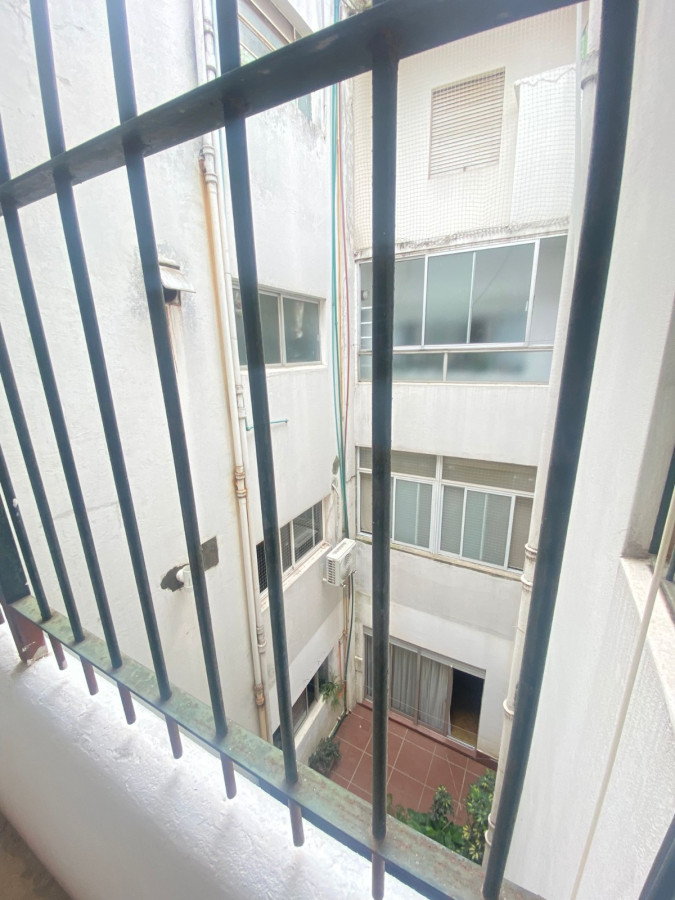 Apartamento ID.353 - Departamento 2 dorm y servicio  a la venta en Punta Carretas
