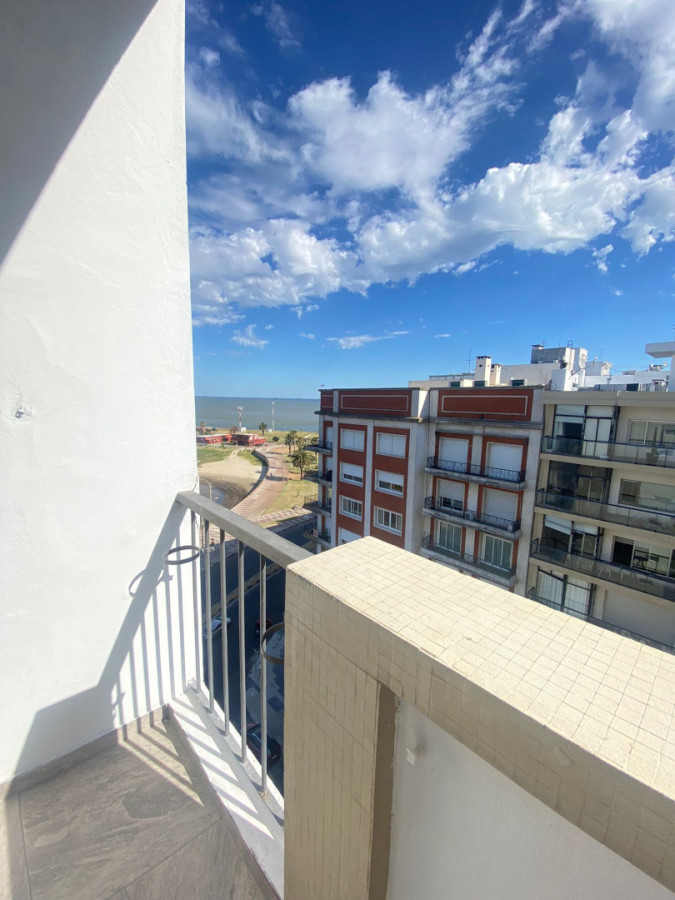 Apartamento ID.402 - Hermoso apartamento en alquiler 3 dorm frente al mar en Pocitos