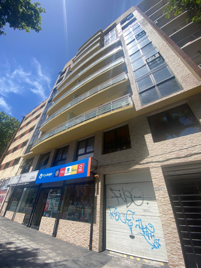 Muy lindo apartamento 2 dorm y gge en Tres Cruces