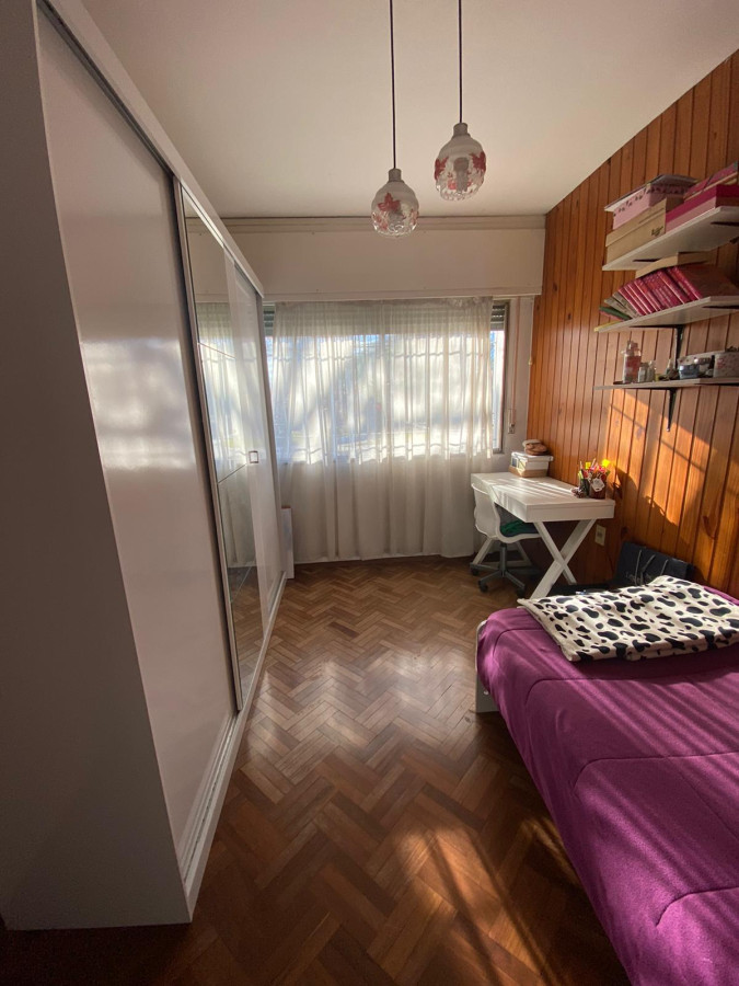 Casa ID.321 - Hermosa Casa en PU en Malvin 5 dorm y 2 baños con gge doble