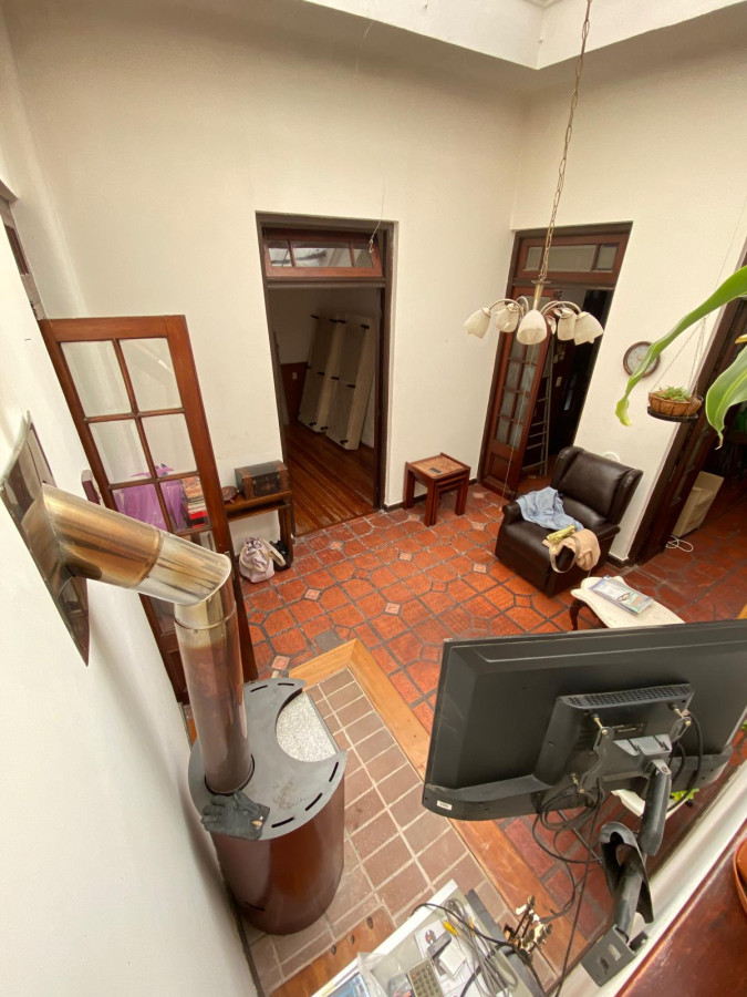 Casa ID.318 - Gran propiedad en Pocitos en Padrón Único 4 dorm,2 baños y gge