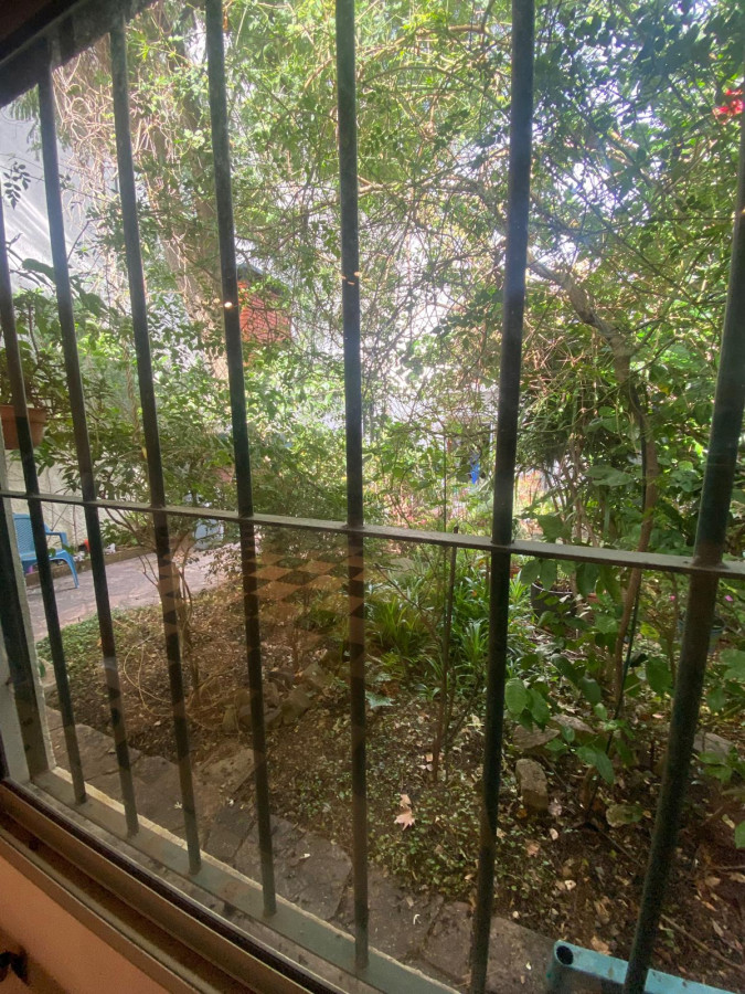 Casa ID.318 - Gran propiedad en Pocitos en Padrón Único 4 dorm,2 baños y gge