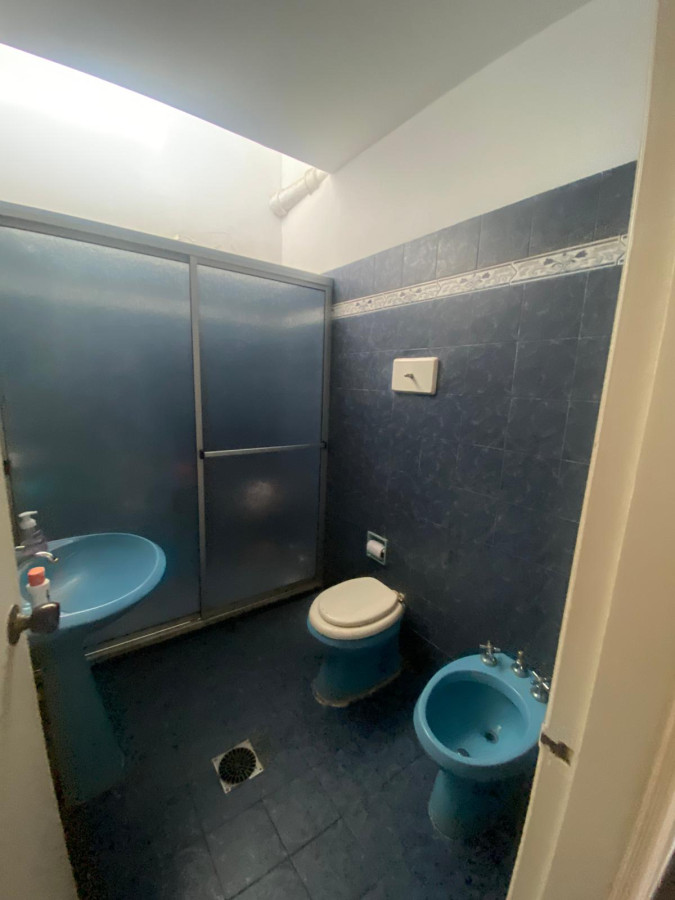 Casa ID.321 - Hermosa Casa en PU en Malvin 5 dorm y 2 baños con gge doble