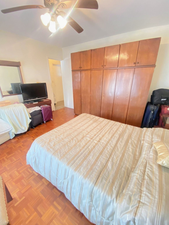 Casa ID.447 - Casa de dos plantas | Buceo | 2 dorm. | 2 baños | Garage