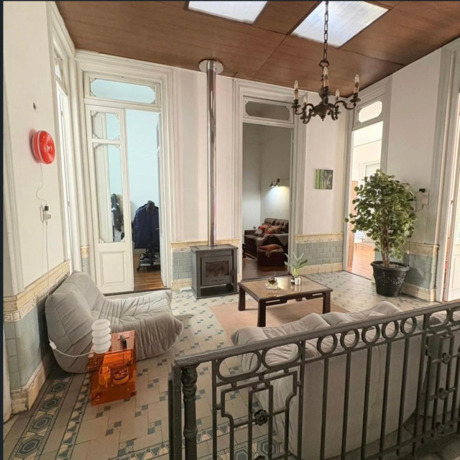 Casa ID.439 - Casa de 3 dorm en venta en el Centro con local comercial!