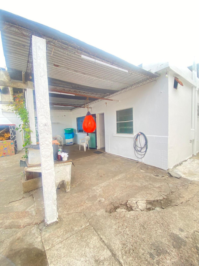 Casa ID.409 - Venta de casa 2 dormitorios y gran fondo en Maroñas