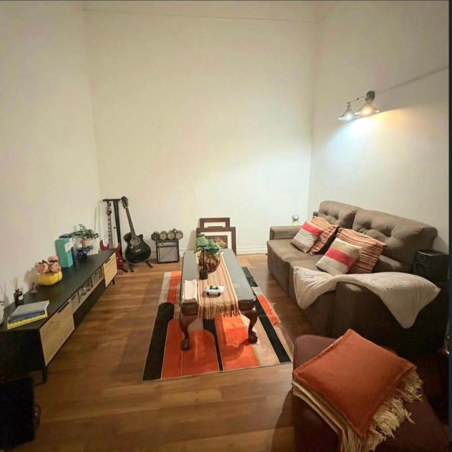 Casa ID.439 - Casa de 3 dorm en venta en el Centro con local comercial!
