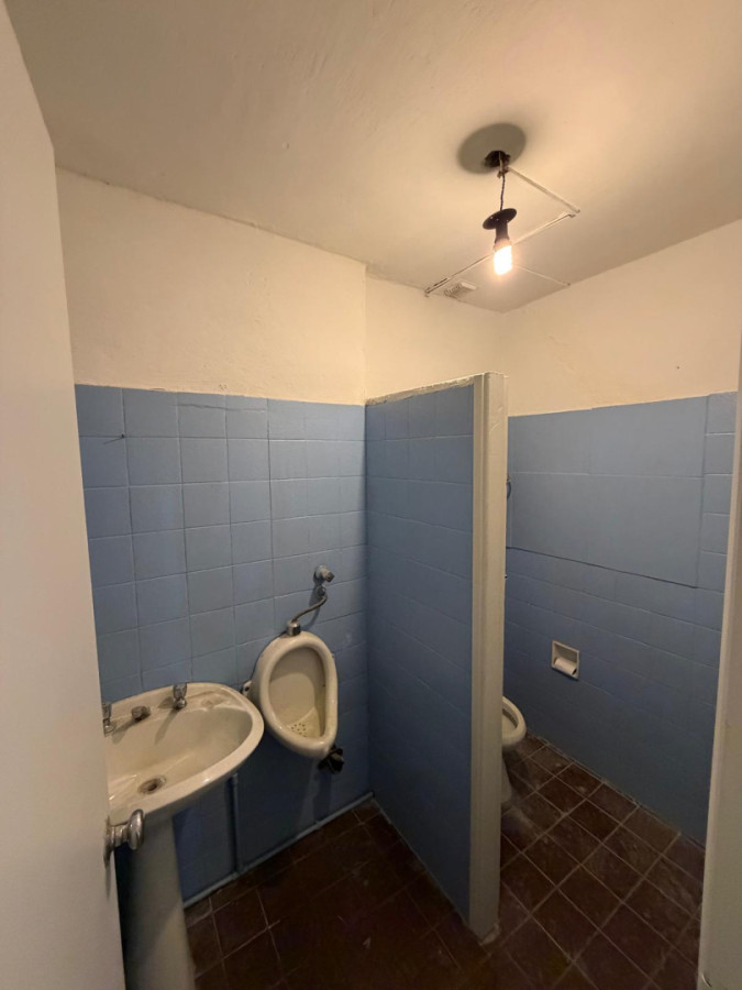 Casa ID.439 - Casa de 3 dorm en venta en el Centro con local comercial!