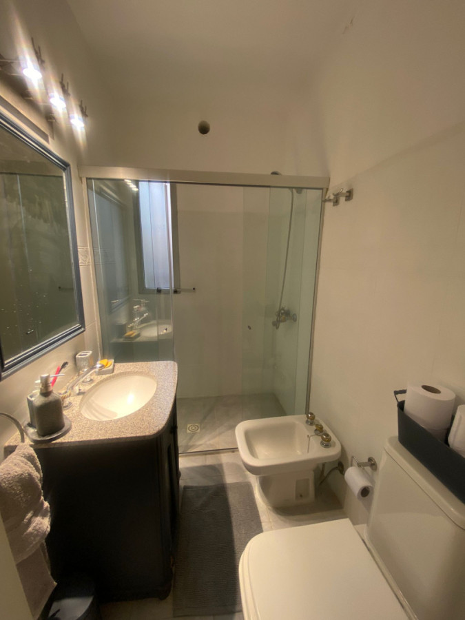 Casa ID.419 - Casa de 3 dormitorios con parrillero, terraza y jardín cerca de Plaza Italia Shopping