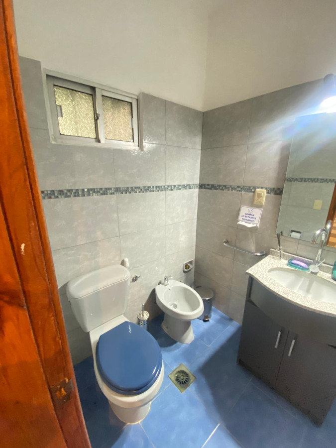 Casa ID.318 - Gran propiedad en Pocitos en Padrón Único 4 dorm,2 baños y gge