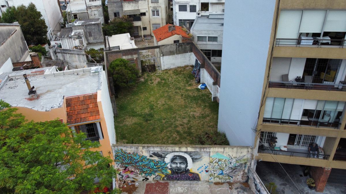 Casa ID.416 - Espectacular padron en Malvin.