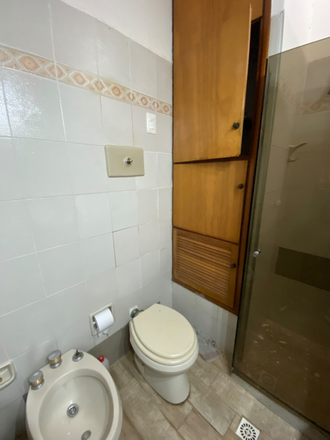Casa ID.454 - Casa con vista al mar, 3 dormitorios, garaje y patio en Buceo