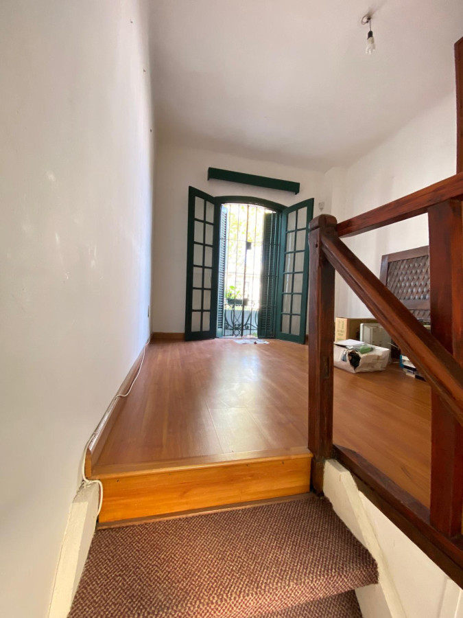 Casa ID.318 - Gran propiedad en Pocitos en Padrón Único 4 dorm,2 baños y gge