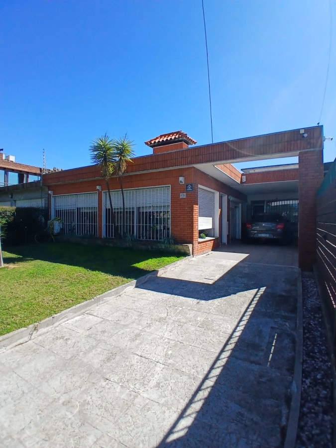 Casa ID.345 - Alquiler casa para oficina o vivienda