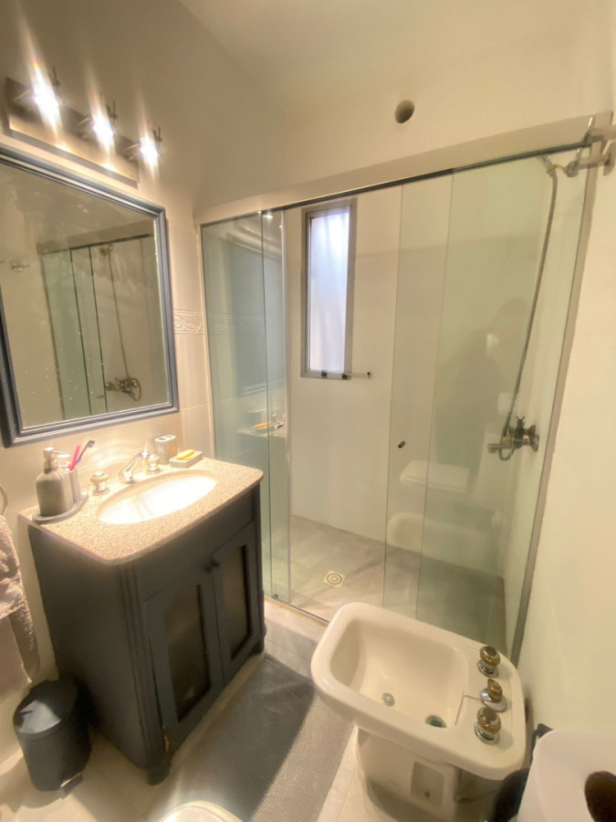 Casa ID.419 - Casa de 3 dormitorios con parrillero, terraza y jardín cerca de Plaza Italia Shopping