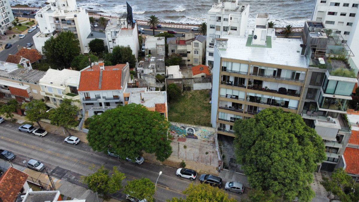 Casa ID.416 - Espectacular padron en Malvin.