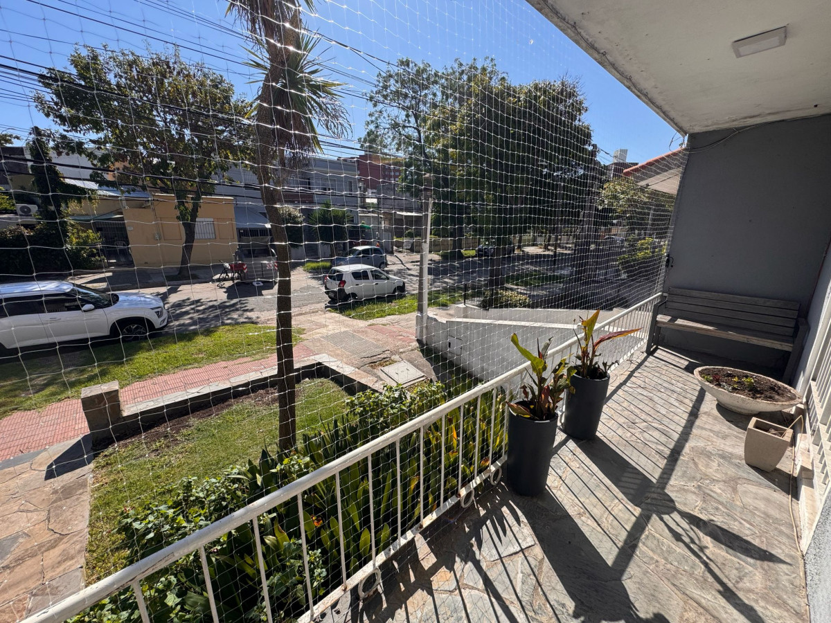 Casa ID.297 - Casa en PH 3 dormitorios y 2 baños en Venta en Buceo