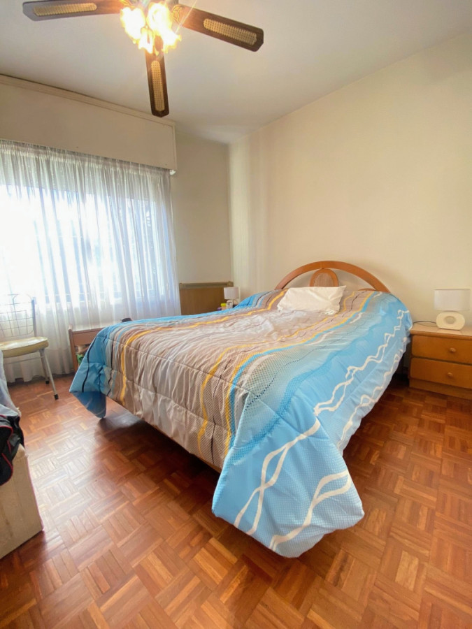 Casa ID.447 - Casa de dos plantas | Buceo | 2 dorm. | 2 baños | Garage