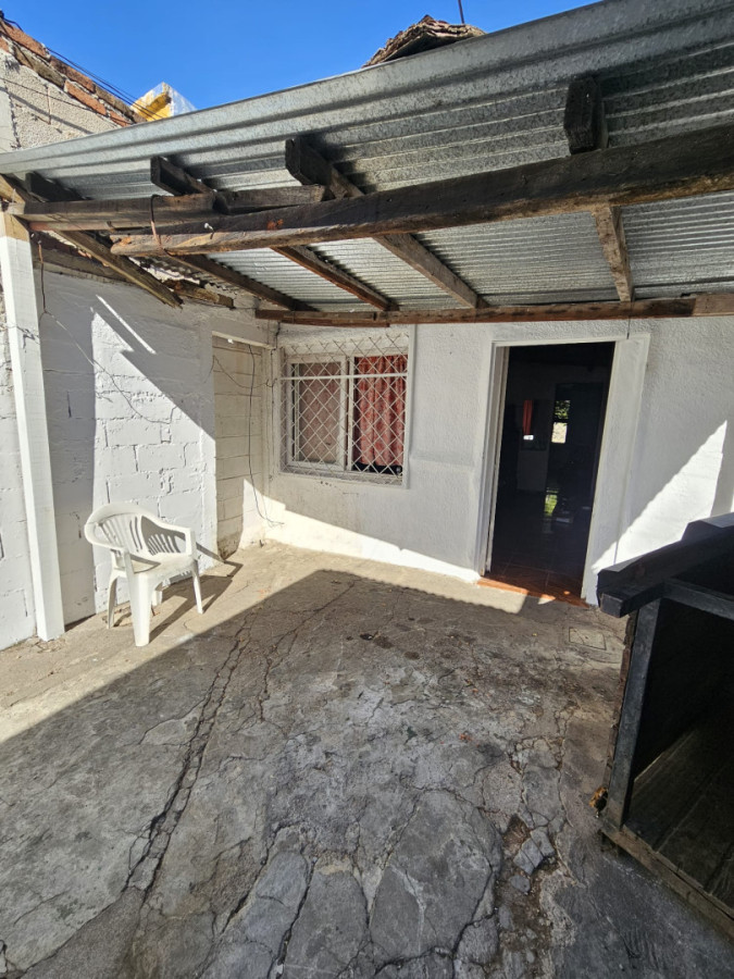 Casa ID.409 - Venta de casa 2 dormitorios y gran fondo en Maroñas