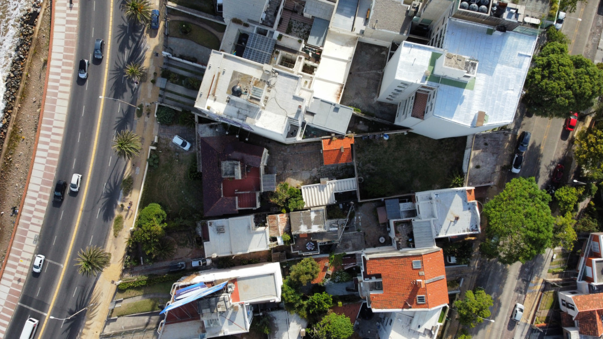 Casa ID.416 - Espectacular padron en Malvin.