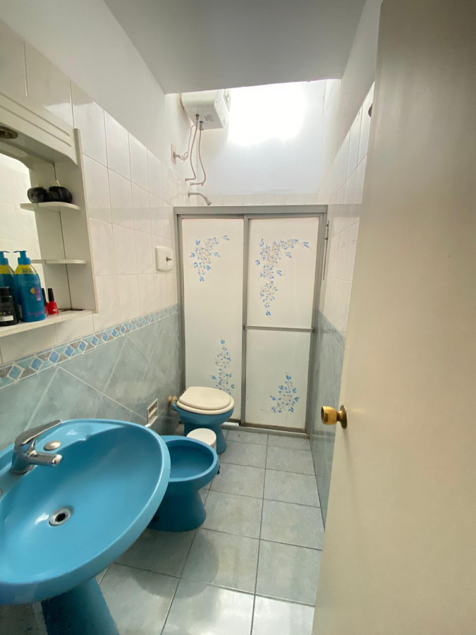 Casa ID.321 - Hermosa Casa en PU en Malvin 5 dorm y 2 baños con gge doble