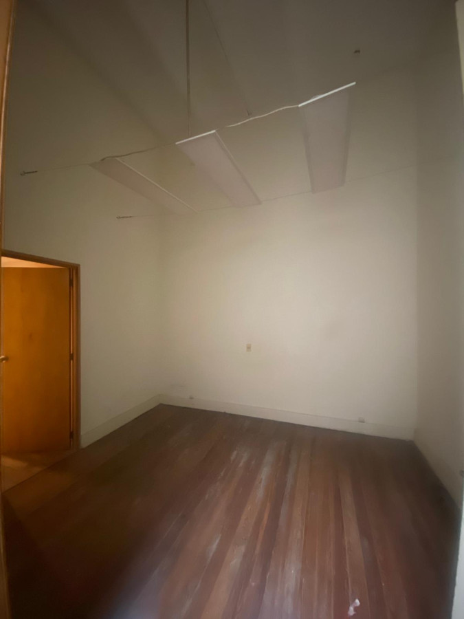 Casa ID.251 - En Cordón Casa en Propiedad Única en Venta 