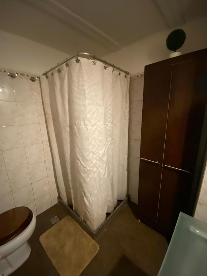 Casa ID.324 - Casa en Venta 3 dorm y azotea con Parrillero en La Comercial