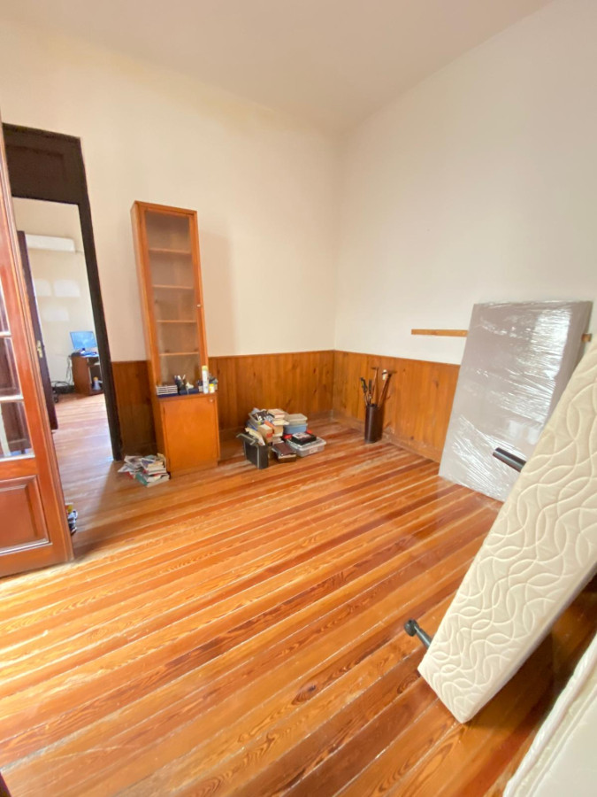 Casa ID.318 - Gran propiedad en Pocitos en Padrón Único 4 dorm,2 baños y gge