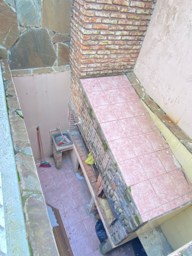 Casa ID.321 - Hermosa Casa en PU en Malvin 5 dorm y 2 baños con gge doble