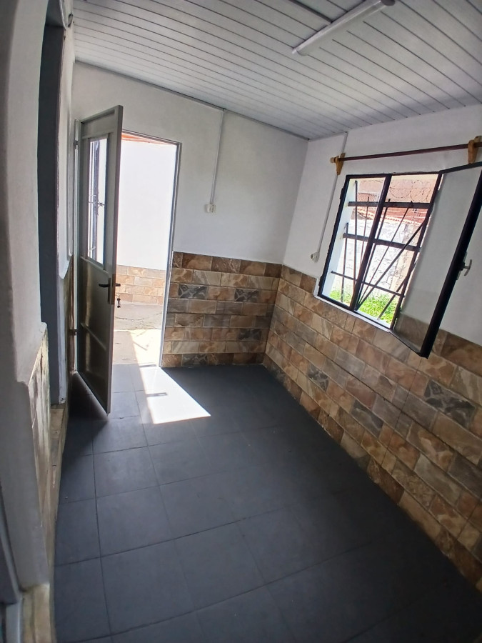 Casa ID.348 - Casa en PH con 2 dormitorios y amplio fondo